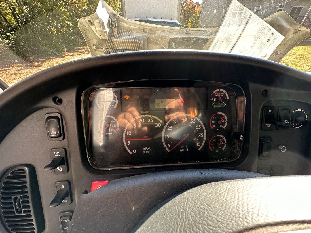 2015 FREIGHTLINER M2 Box Truck - Image 26